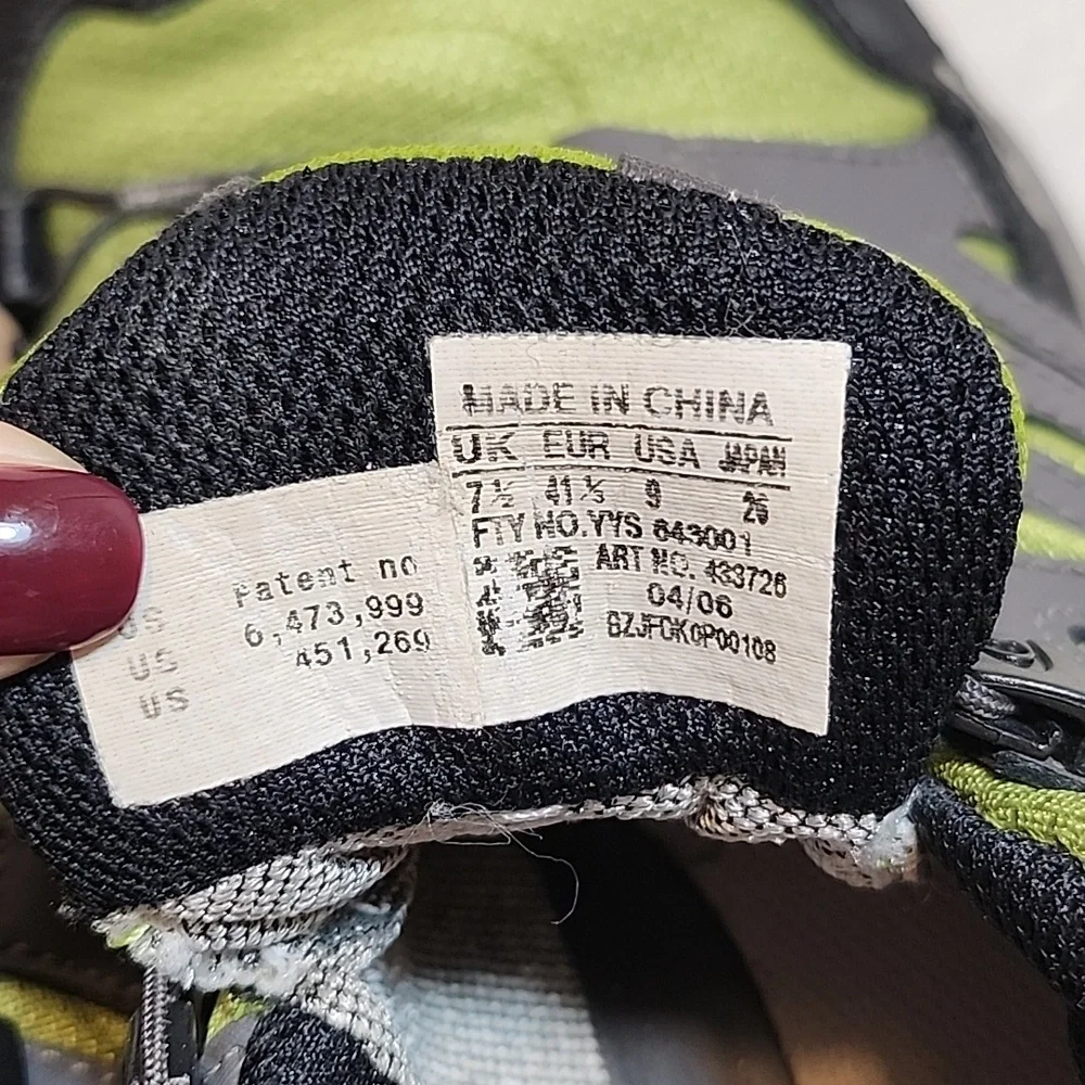 Salomon Outdoor  Waterproof Shoes Gore-Tex Size 9 - Picture 7 of 16